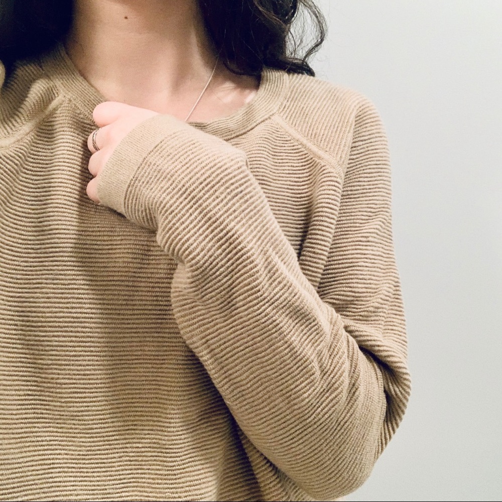 Tan/camel/beige Banana Republic Sweater